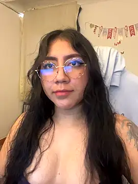 LoveLyy- online show from 10-05-25, 02:26