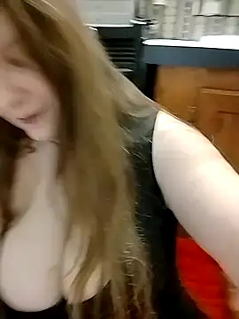 Snapshot of AugustRayn chatting on 05-03-26, 02:50 AugustRayn online show from 05-03-26, 02:50