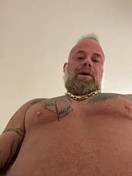 Snapshot of Muscledick40 chatting on 03-13-26, 01:29 Muscledick40 online show from 03-13-26, 01:29