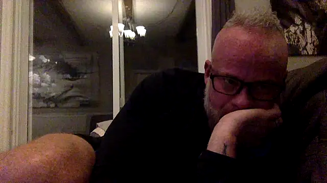 Snapshot of Muscledick40 chatting on 03-18-26, 11:41 Muscledick40 online show from 03-18-26, 11:41
