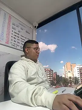 Snapshot of LiamColby_ chatting on 02-18-26, 07:21 LiamColby online show from 02-18-26, 07:21