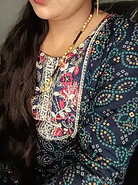 Snapshot of Rashmi_011 chatting on 07-28-26, 11:17 Rashmi 011 online show from 07-28-26, 11:17