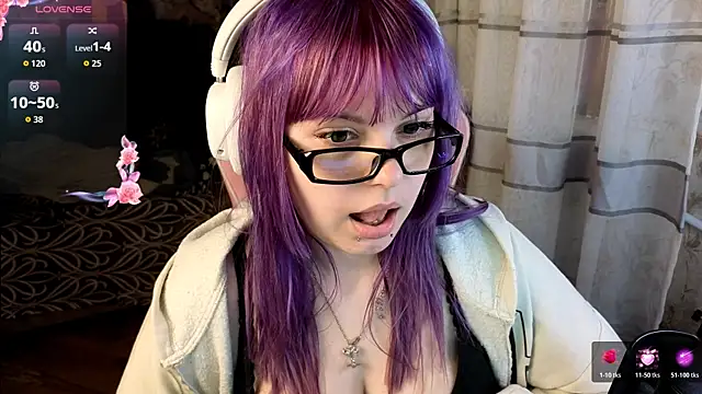 KristiBloom online show from 04-17-26, 09:51