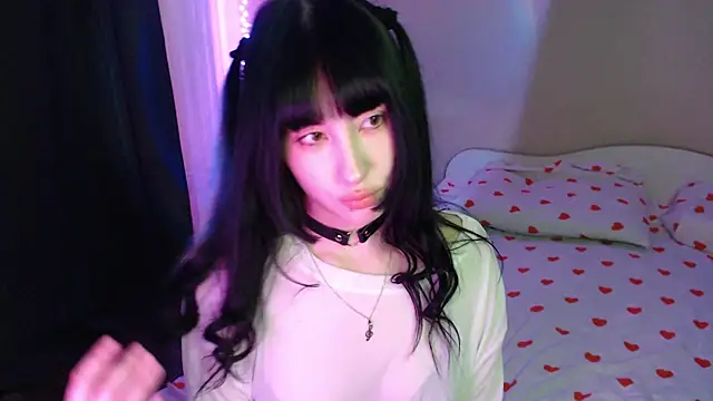 NaemiiBlush online show from 10-28-25, 03:21