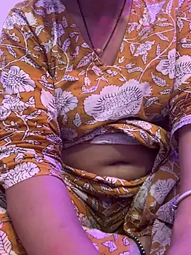 Snapshot of bindiyarani01 chatting on 10-06-25, 05:49 bindiyarani01 online show from 10-06-25, 05:49