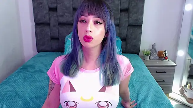 Allisonpetite1 online show from 10-12-25, 07:35