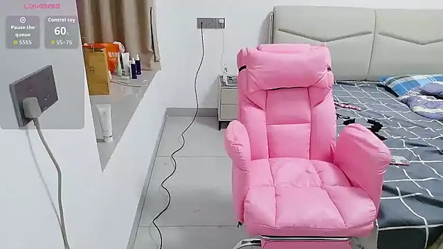 sisi-1 online show from 10-16-25, 12:39