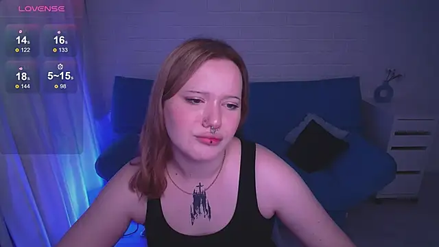Snapshot of AuroraMour chatting on 10-18-25, 01:01 AuroraMour online show from 10-18-25, 01:01