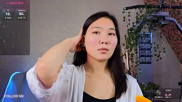 Yoon Mii online show from 10-08-25, 08:23