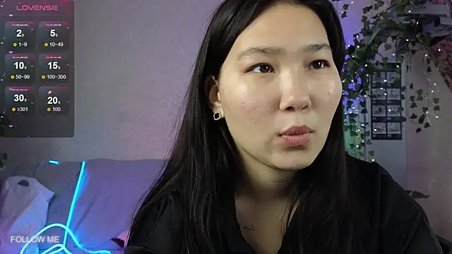 Yoon Mii online show from 10-10-25, 08:13