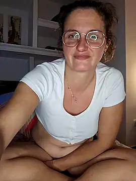 Snapshot of xcrazzycat chatting on 02-24-26, 09:24 xcrazzycat online show from 02-24-26, 09:24