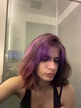 Snapshot of sukulaurens chatting on 12-18-25, 06:52 sukulaurens online show from 12-18-25, 06:52