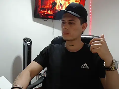 Mylo smit online show from 10-12-25, 04:33