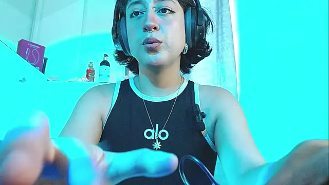 zora blue777 online show from 10-18-25, 09:37