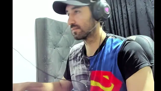 coolfriki online show from 10-27-25, 03:21