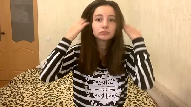 KyungSwaners online show from 10-22-25, 08:03