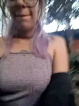 Abby 2-1 online show from 11-26-25, 10:33