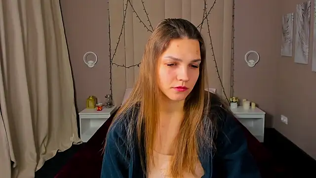 LesiBrizo online show from 12-17-25, 02:06