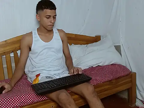 deivy skinny01 online show from 10-28-25, 08:33