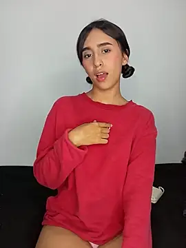 Snapshot of TWUINS-HOT chatting on 10-06-25, 05:49 TWUINS-HOT online show from 10-06-25, 05:49