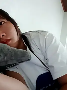 TrangNemo online show from 10-10-25, 01:10