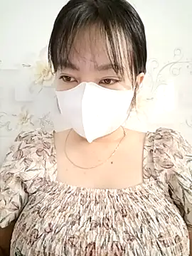 Xuka203 online show from 10-18-25, 04:48