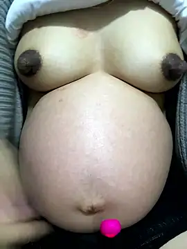 Snapshot of -Harper- chatting on 01-13-26, 01:11 -Harper- online show from 01-13-26, 01:11