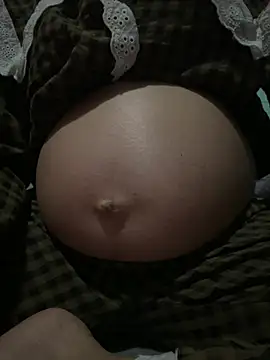 Snapshot of -Harper- chatting on 01-17-26, 04:50 -Harper- online show from 01-17-26, 04:50