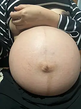 Snapshot of -Harper- chatting on 02-23-26, 09:06 -Harper- online show from 02-23-26, 09:06