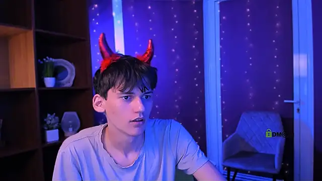 Snapshot of rico_steel chatting on 11-10-25, 09:36 rico steel online show from 11-10-25, 09:36