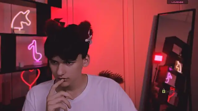 Snapshot of rico_steel chatting on 11-21-25, 07:23 rico steel online show from 11-21-25, 07:23