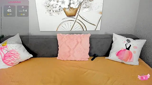 Evarey  online show from 12-05-25, 06:44