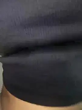 anshika0124 online show from 10-28-25, 04:49