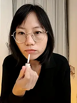 nini10052025 online show from 11-03-25, 07:04