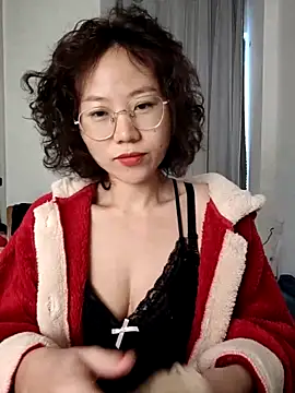 nini10052025 online show from 11-22-25, 01:15