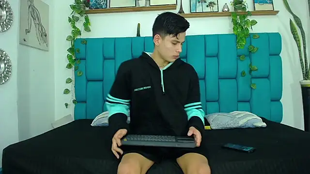 Brian hot online show from 11-01-25, 07:49