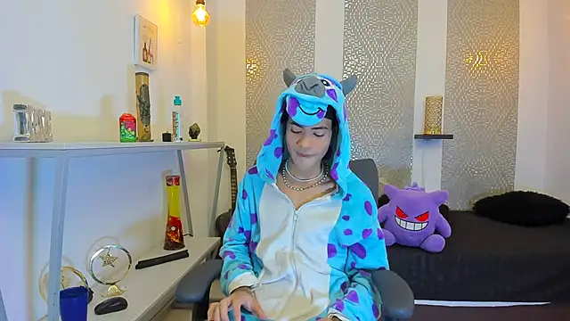 JacobBlackwell  online show from 11-12-25, 07:24