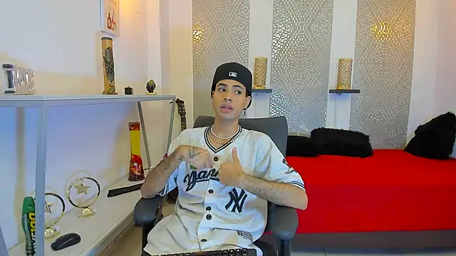 JacobBlackwell  online show from 11-13-25, 12:15