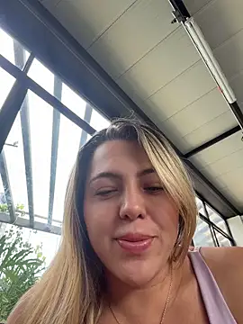 camila vanucci- online show from 06-08-26, 05:57