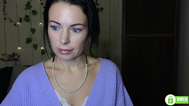 Rita lovvylyou online show from 10-14-25, 11:22