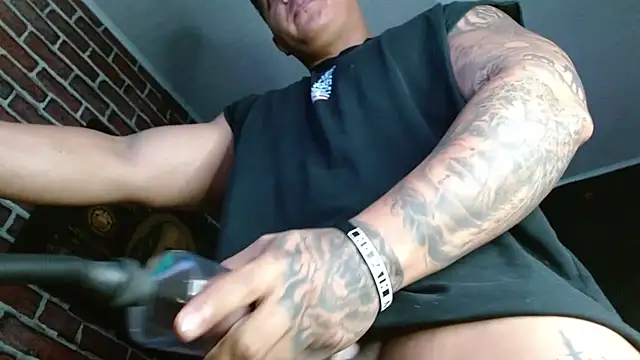 jordan bigcock  online show from 12-15-25, 02:05