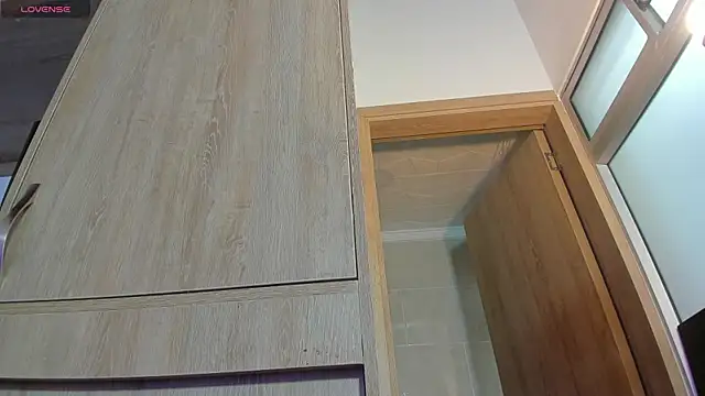 TianaGlow44 online show from 05-18-26, 11:27