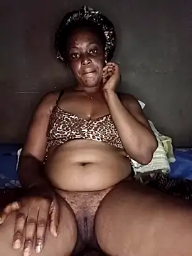 Snapshot of sexy-Luke chatting on 10-29-25, 08:21 sexy-Luke online show from 10-29-25, 08:21