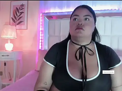 LunaaBlaze online show from 11-14-25, 12:26