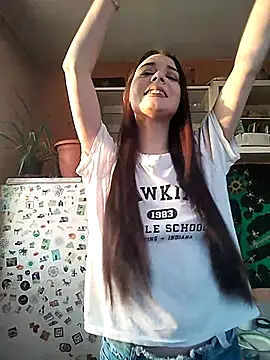 Lady Elsa Snow online show from 11-22-25, 01:10