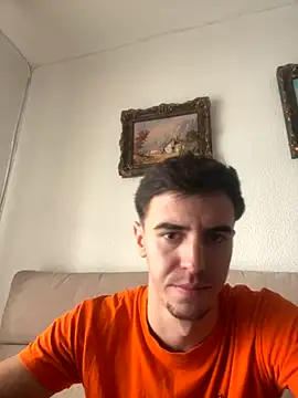 suarezz  online show from 10-12-25, 02:38