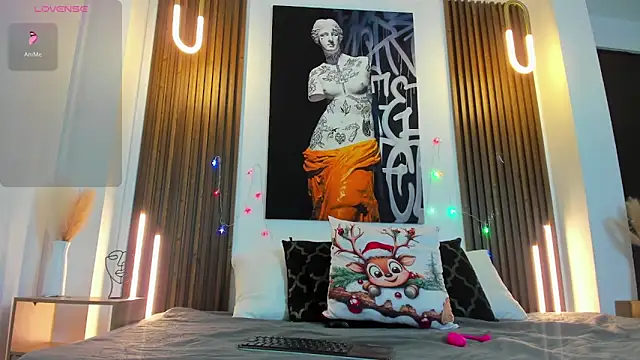 Kitty Bombon online show from 12-14-25, 08:02