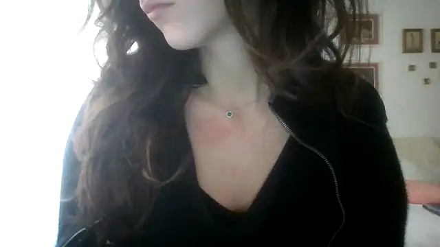 SuperValentina online show from 02-18-26, 09:27