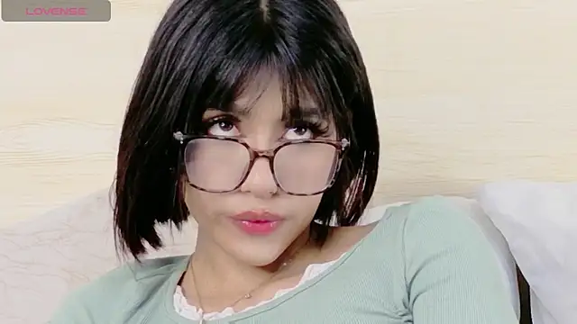 Amara prescott online show from 04-21-26, 01:42