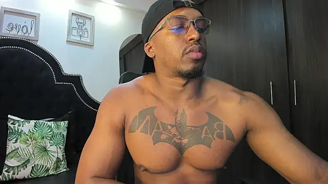 Snapshot of DenzelRios chatting on 11-08-25, 07:23 DenzelRios online show from 11-08-25, 07:23